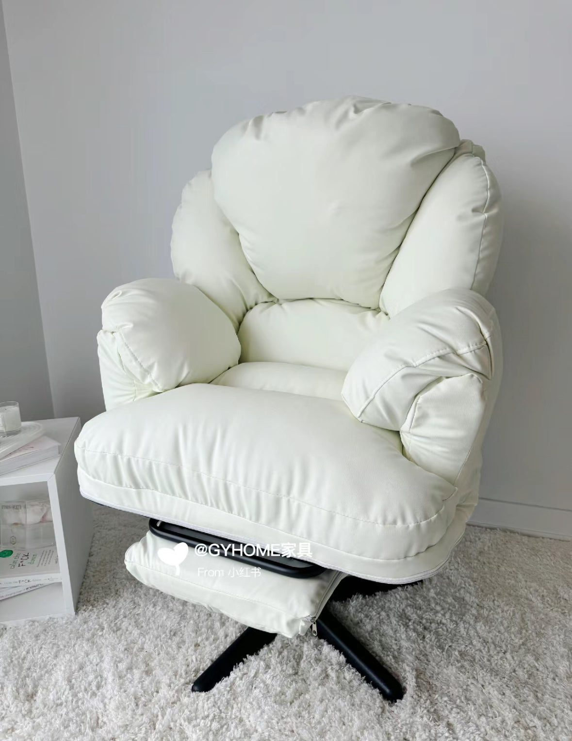 Preorder item! Puffy Desktop Chair