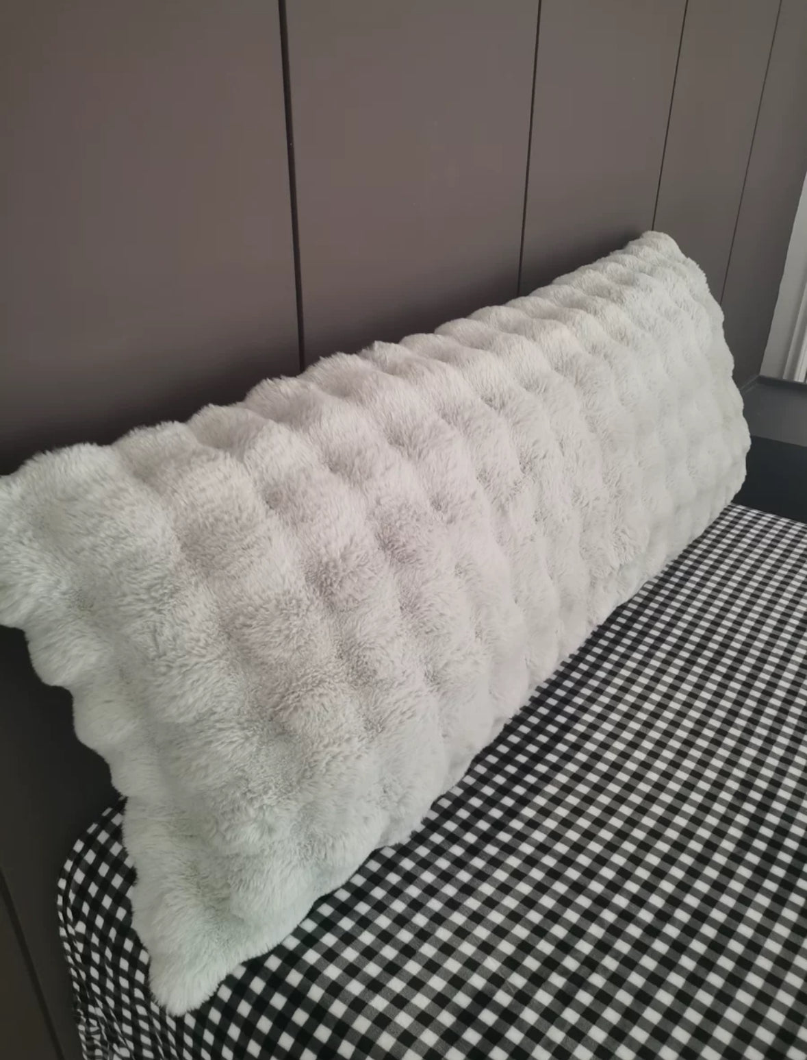 Fluffy Bed Cushion (Queen  150cm)